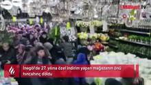 Bursa'da indirim günü izdihamı! 27. yıl kampanyasında kapılar açıldı, ortalık karıştı