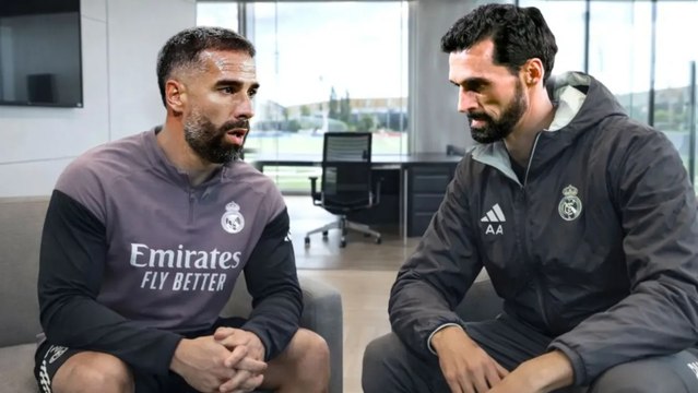 El sofá gris de Arbeloa para tratar a sus 'pacientes': Muchas veces vienen ellos