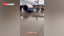 Antalya Havalimanı'nda panik! Uçağın iniş takımları kırıldı: Yolcular tahliye edildi
