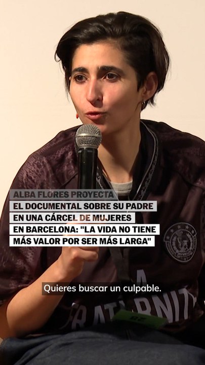 Alba Flores presenta el documental sobre su padre en una cárcel de mujeres en Barcelona: "La vida no tiene más valor por ser más larga"