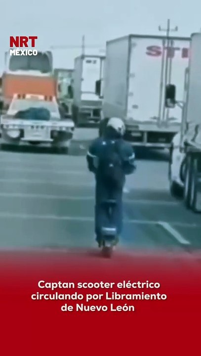 🛴🚗 Un conductor de scooter eléctrico fue captado circulando por el Libramiento Noreste, en Escobedo, situación que encendió el debate sobre la regulación de vehículos eléctricos ligeros en Nuevo León
