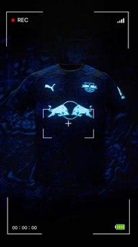 Leipzig dévoile un nouveau maillot qui brille dans le noir voici d’autres maillots de football originaux