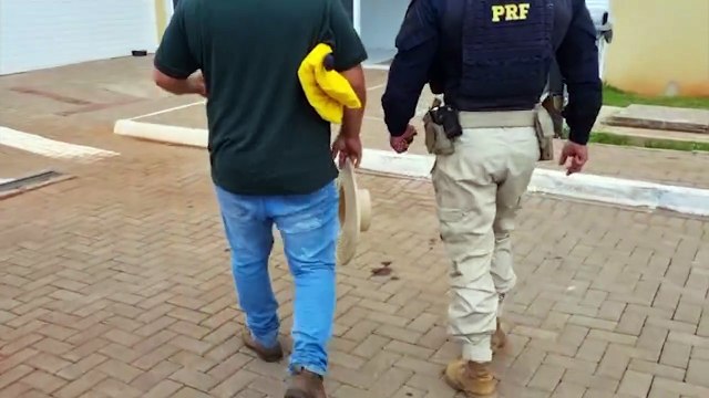 Homem é flagrado dirigindo Saveiro com placas clonadas em Cascavel