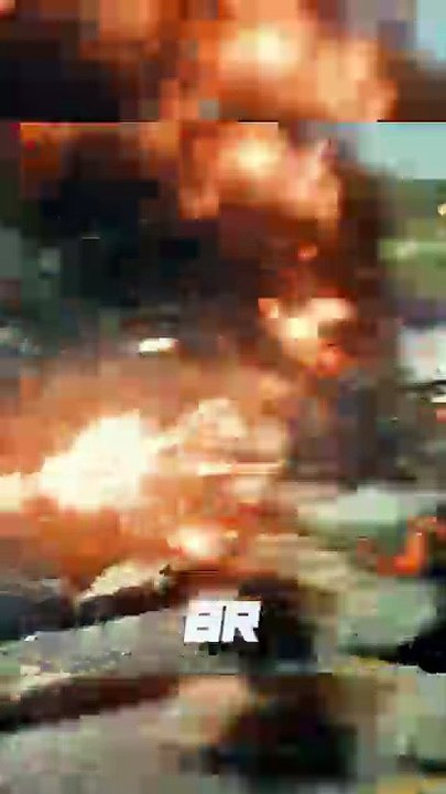 The highway chase between the Autobots and the Dreads gives me chills 4K #bumblebee #transformers