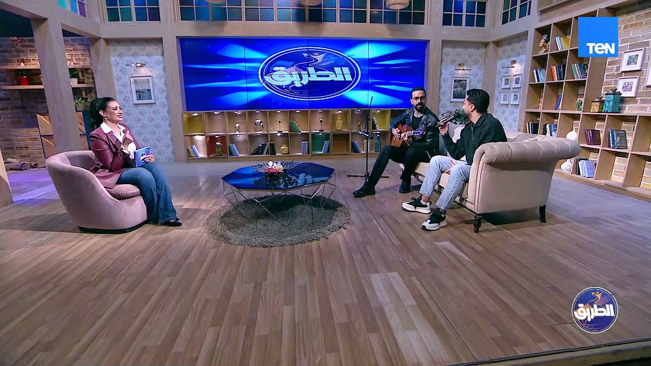 أول مرة تحب يا قلبي 💖 وأول يوم أتهنى 🌸تعالوا نسمع أجمل أغاني العندليب 🎶 بصوت سراج ومحمد عباس 🎤✨