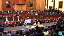 Demócratas acusan a fiscal general Pam Bondi de encubrir cómplices de Epstein