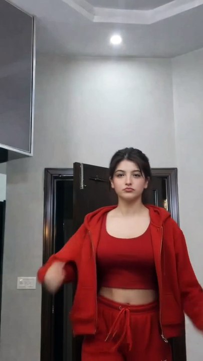 One Short Video, Million Reactions 😱 | Internet Viral #viral #trending #viralvideo #mustwatch #foryou #entertainment #explore #internetviral #2026 #popular #romantic #lovestory #emotional #funny #comedy #gaming #gameplay #gamer #viralclip #reels #shortvi