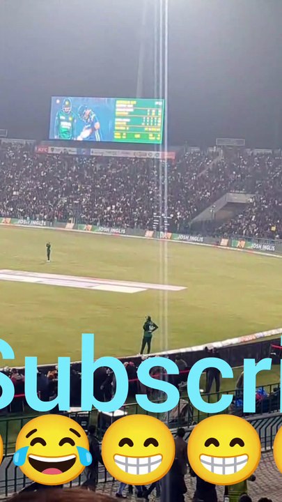 Crowd calling Baber, Baber , cricket match.