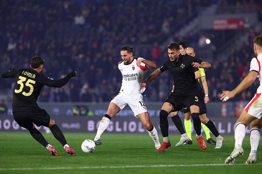 Calvarese: Rabiot non deve eccedere, Fabbri deve migliorare