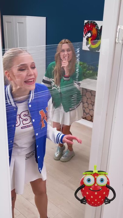 Her prank backfired so perfectly! 😂🔄 #prank #funny #fail