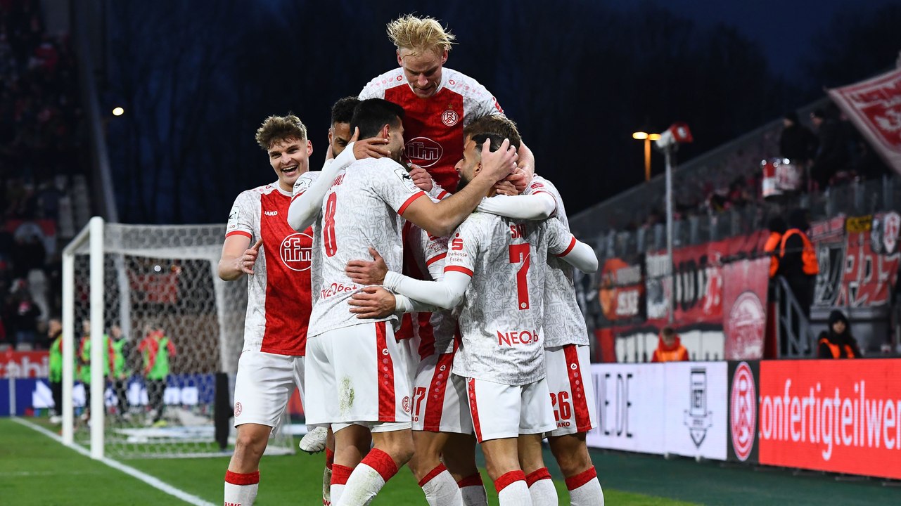 Trotz Jahn-Tor nach 13 Sekunden: RWE schlägt zurück und dreht das Spiel