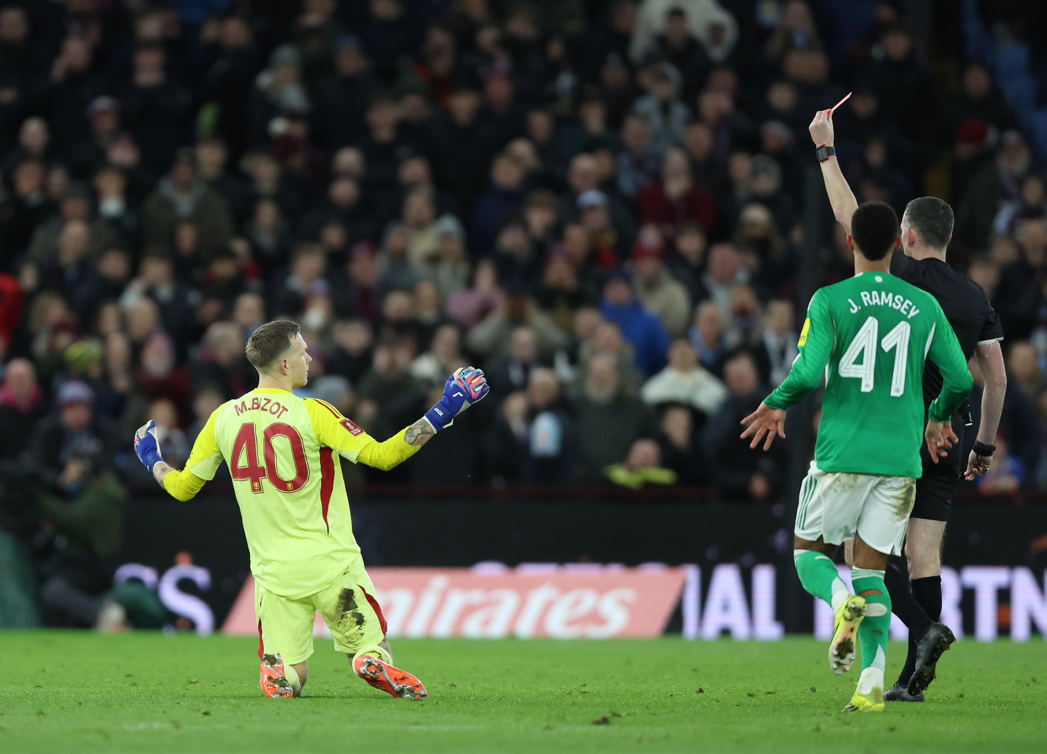 FA Cup : Bizot plombe Aston Villa, Newcastle et Tonali en profitent