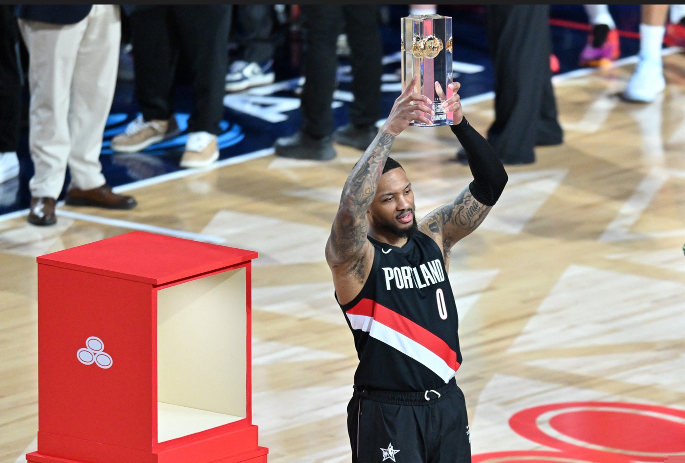 All-Star Game 2026 : Damian Lillard réalise le triple au Three Points Contest