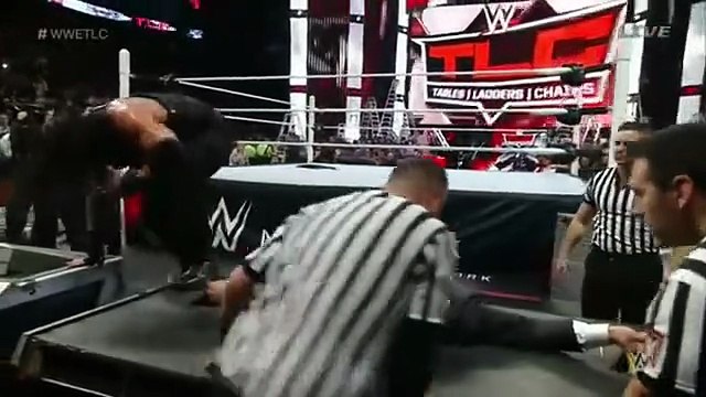 Roman Reigns Destroys Triple H | TLC : Tables, Ladders & Chairs 2015