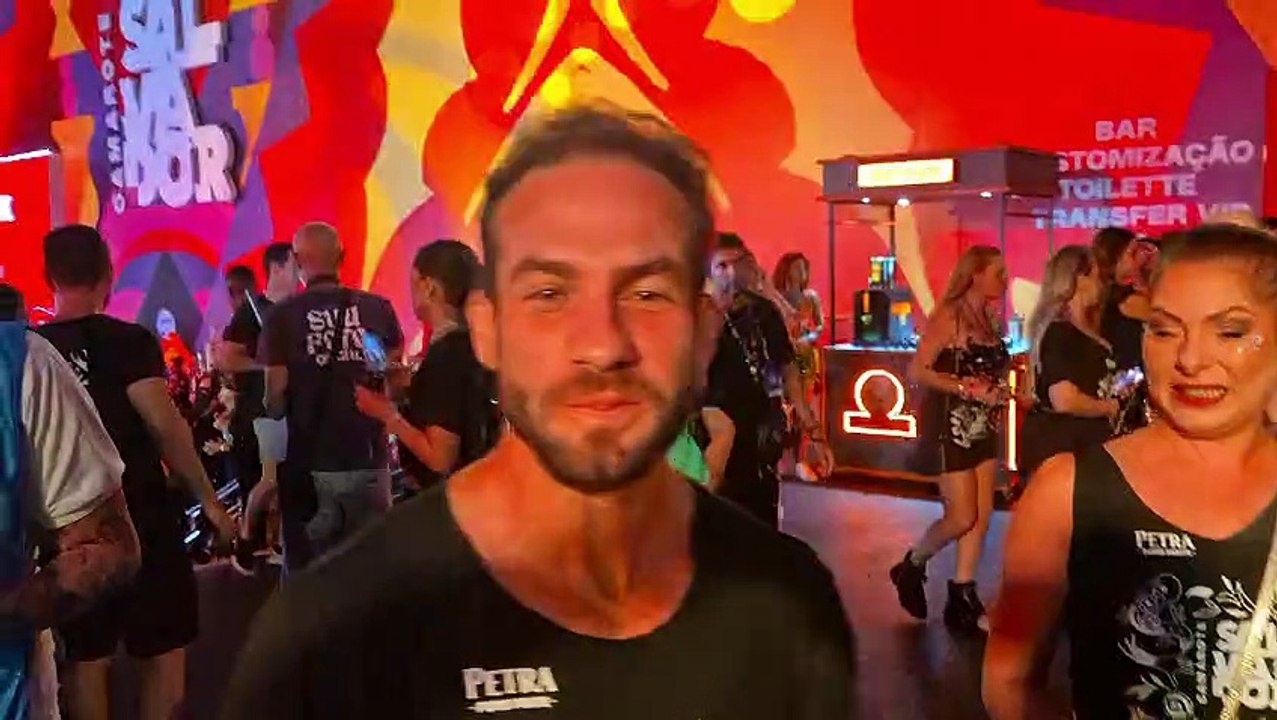 EXCLUSIVO! Solteiro, Daniel Adjuto curte Carnaval de Salvador e abre o jogo sobre saída da TV; confira