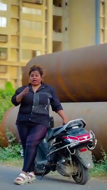 Chal nikal😂😂😂😂😂_comedy _funny _reels _viral _reelsinstagram(MP4)