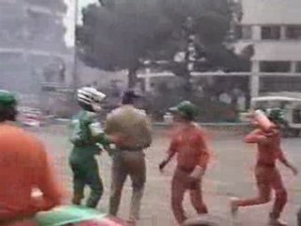 F1 crash - Accrochage spectaculaire entre Patrese et Piquet