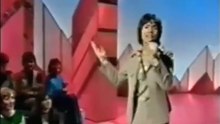 WILLIE  AND THE HAND JIVE by Cliff Richard - live TV performance 1976 + lyrics