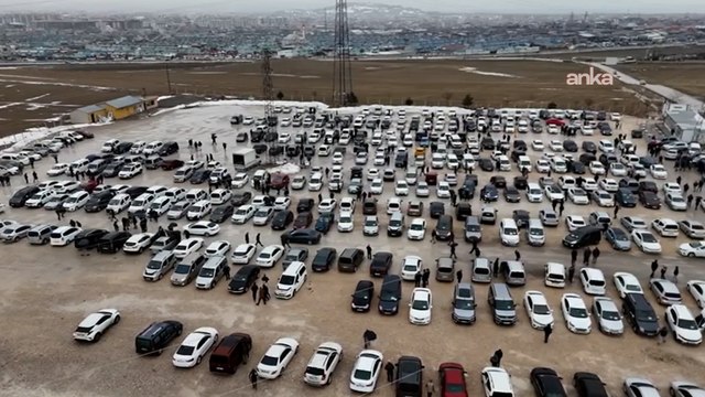 Altın satışları patladı: Araba satışları durgun