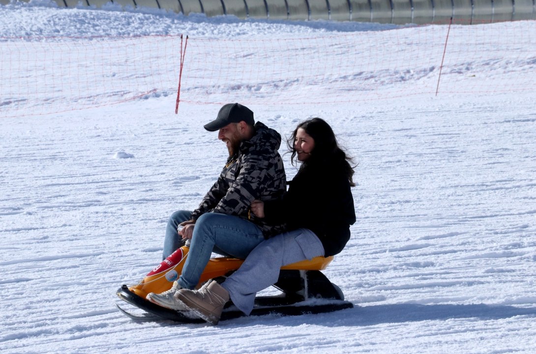 Kış turizminin kalbi Erciyes ve Ilgaz'da atıyor: Pistler kayakseverlerle doldu taştı