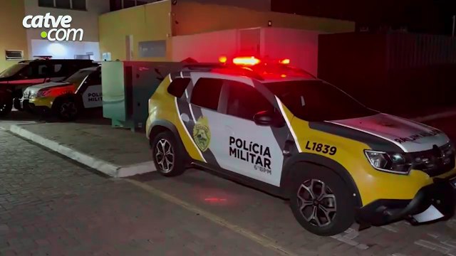 Homem é preso após ameaçar comerciante com revólver em conveniência em Cascavel
