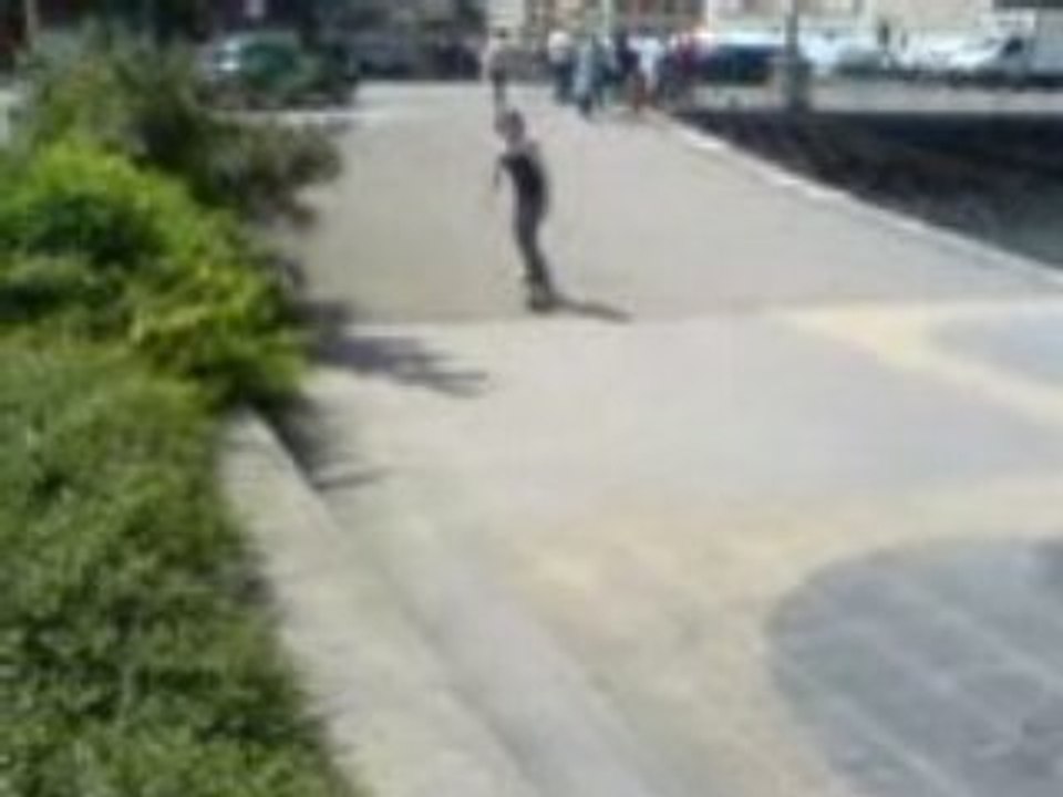 Lip slide street BAD