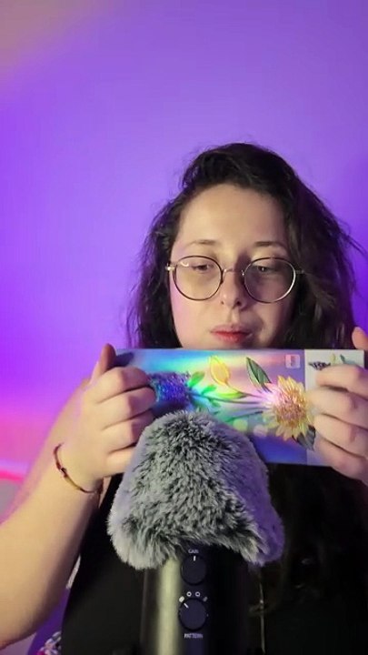 This or That spécial tapping et scratching 👀✨ Tu choisis lequel ?  #asmr #relax #thisorthat  #asmrfrançais