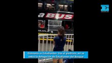 Tras el piedrazo y el empate, así se retiró la delegación de Estudiantes del Bosque