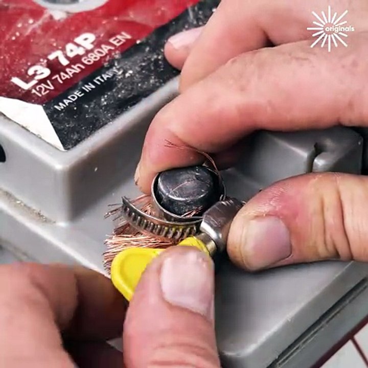 This car battery hack will change your life! 💯