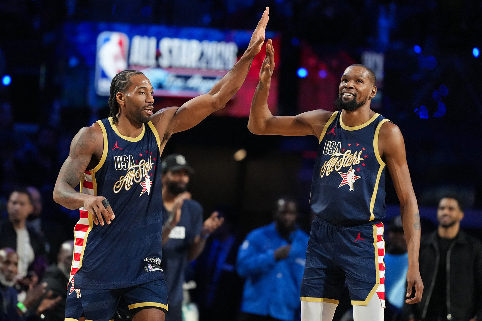 All-Star Game 2026 : Stratosphérique, Kawhi Leonard envoie la Team Stripes en finale !