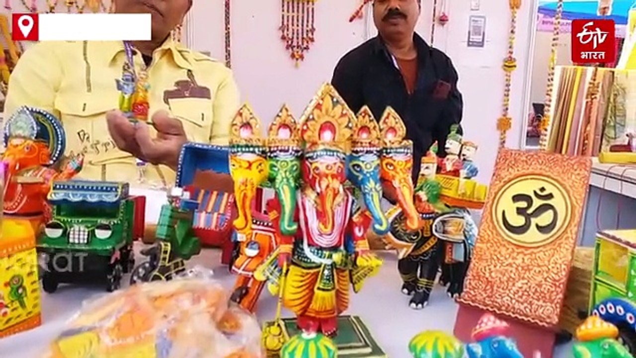 चंडीगढ़ दिव्य कला मेला में दिखी दिव्यांग कलाकारों की प्रतिभा की खास झलक, लकड़ी के रावण और केवट की नाव बनी आकर्षण का केंद्र
