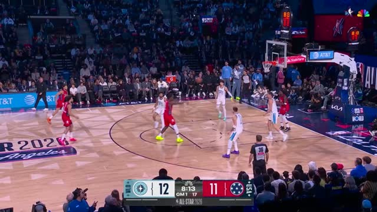 Maxey dives into the crowd for showtime save