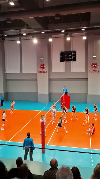 Dördüncü Set Sonucu - Beşiktaş 25-19 THY - Küçük Kızlar Süper Ligi Final Grubu 4. Hafta