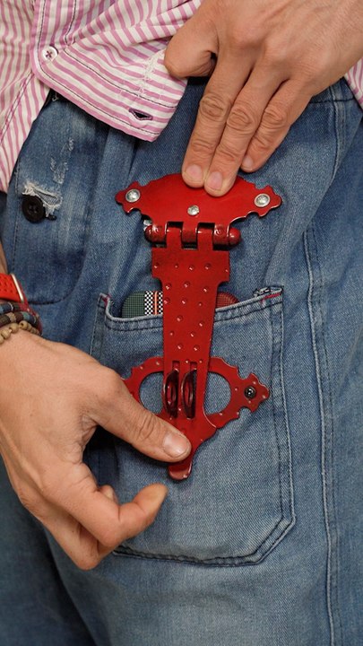 🛡️ How to Keep Your Belongings Safe While Traveling!