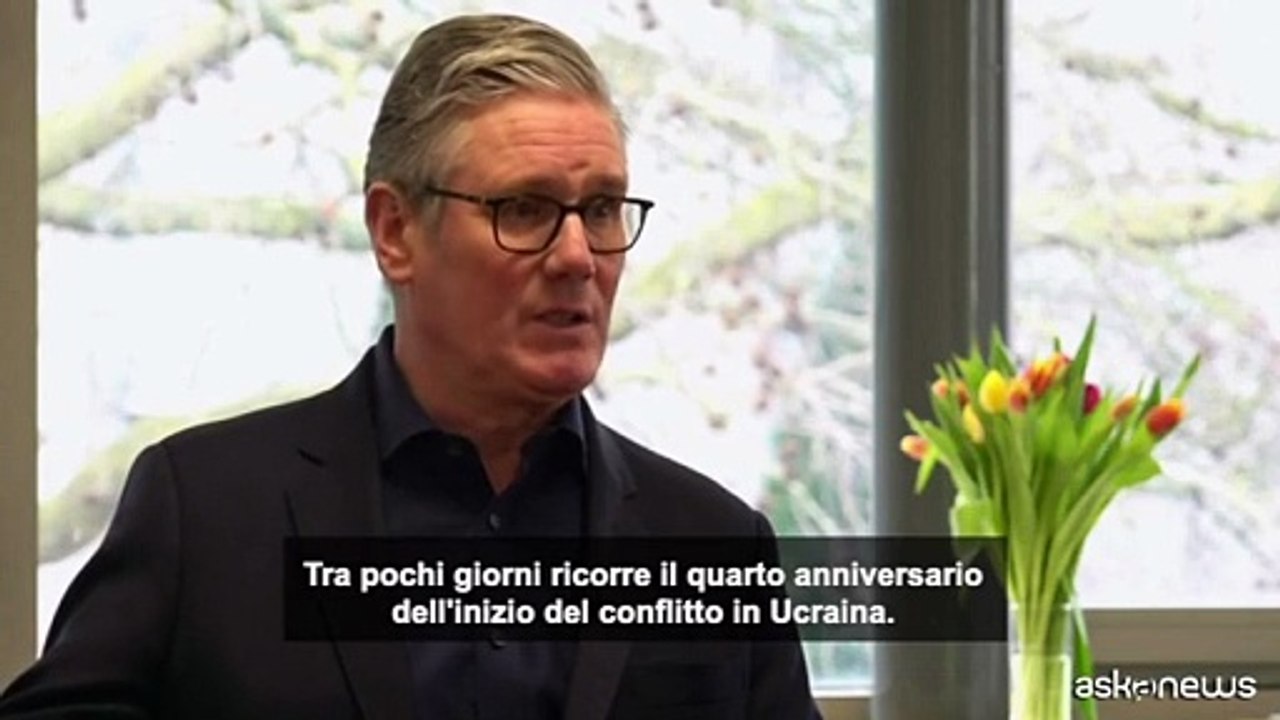 Ucraina, Starmer: raddoppiare gli sforzi e le spese per la Difesa
