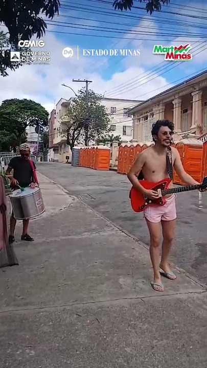 O menor bloco de carnaval de BH? Veja a estreia do Bloco dos Malditos