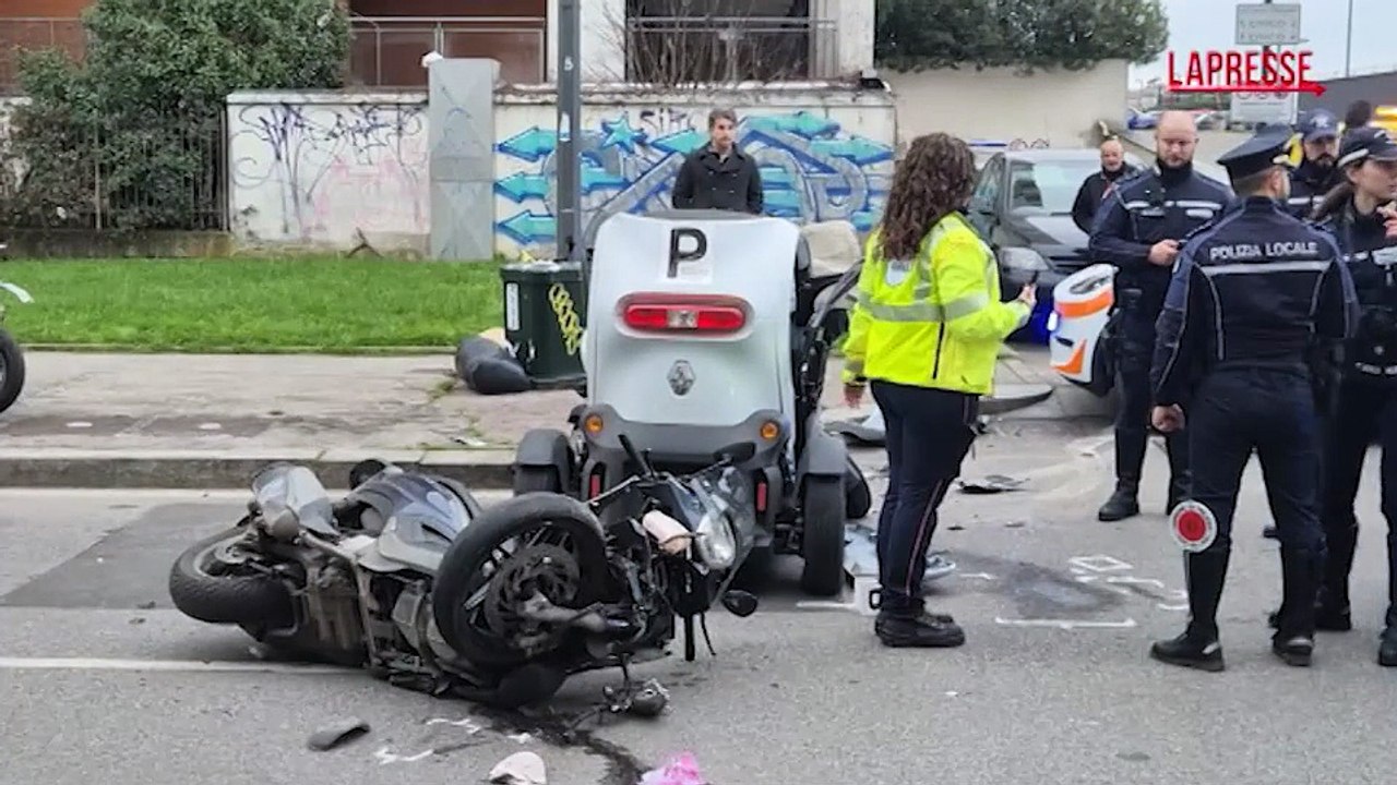 Milano, mini-auto contro scooter: muore 52enne