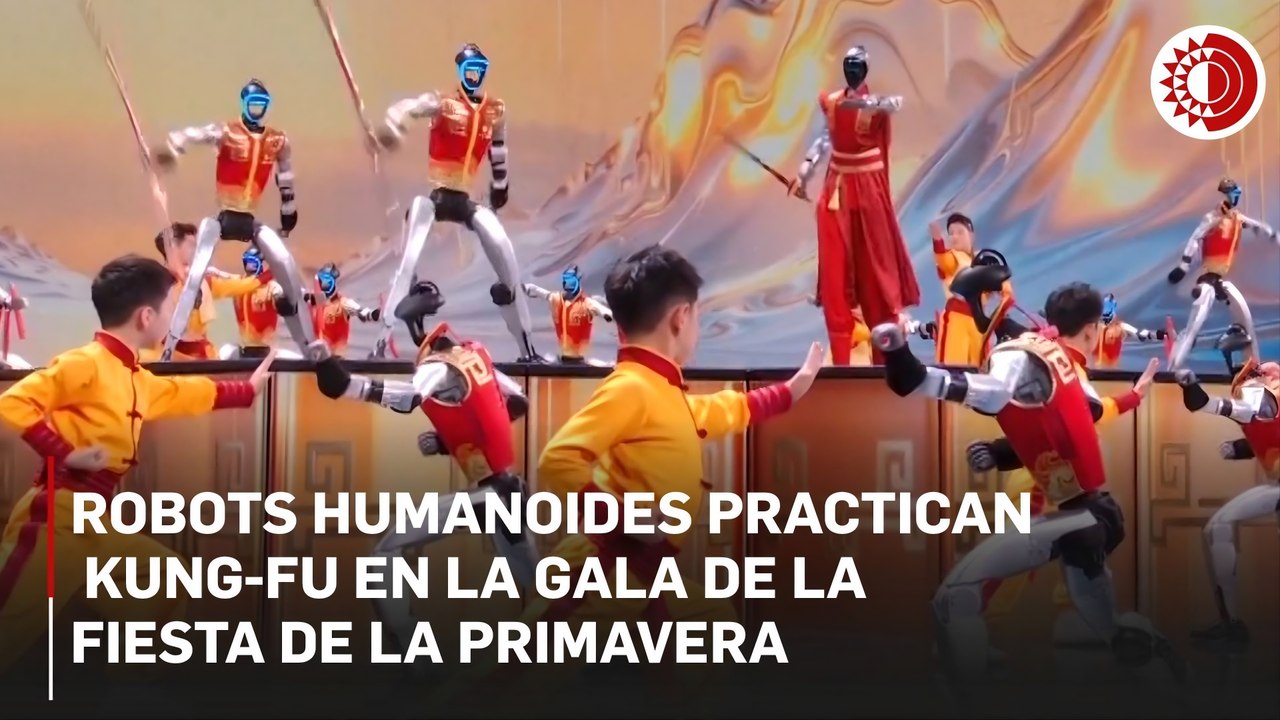Robots humanoides practican kung-fu en la Gala de la Fiesta de la Primavera