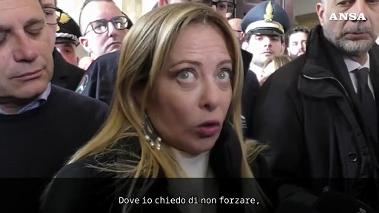 Meloni a Niscemi: "Non forziamo i tempi per dare risposte azzardate"