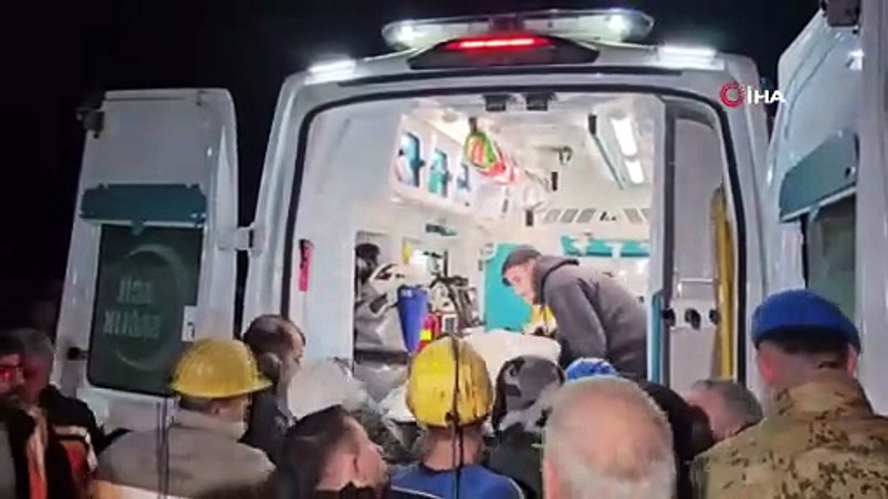 Çizmeleriyle morga kaldırılan madencinin cenazesi yürek burktu