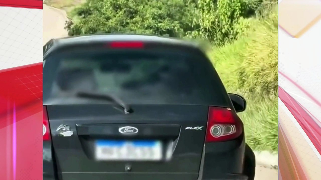 Casal é filmado fazendo sexo no carro e dirigindo na BR-163 em SC