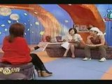 何耀珊 being interviewed on taiwan variety show