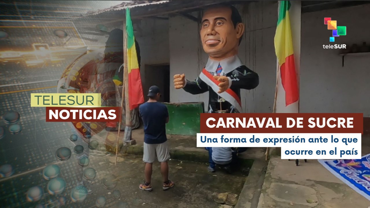 En Perú, en los carnavales de Sucre, los artistas elaboran los tradicionales "Momos"