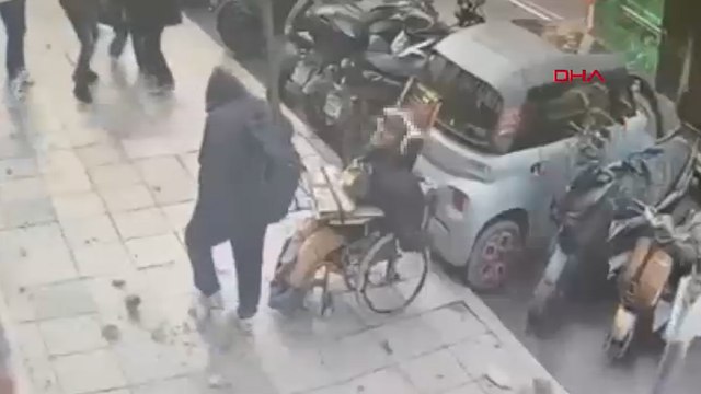 Nişantaşı’nda başına sıva parçaları düşen çocuk yaralandı; yürüme engelli kişi son anda kurtuldu