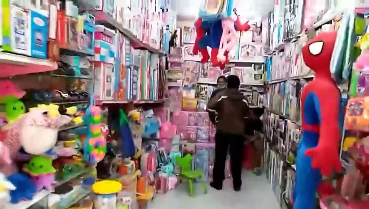 Superhit Basera Shopping Mall Gulistan E Johar Johar Chowrangi Block 17 Shops BagsNBags By Azeem Khan Bhaiyaa And Yasin Khan Bhaiyaa,Mubbashir Bhaiyaa,Arbaaz Khan Bhaiyaa Hamdome And Beautiful Men And Woman Bazaar And Market