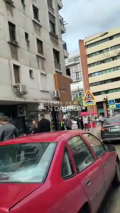 İzmir’in göbeğinde silah sesleri yükseldi!