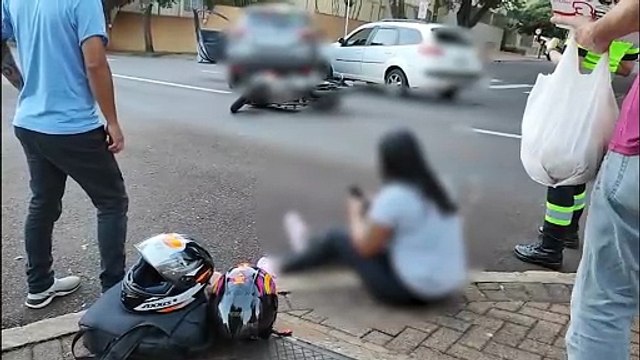Duas pessoas ficam feridas em acidente na Rua Minas Gerais