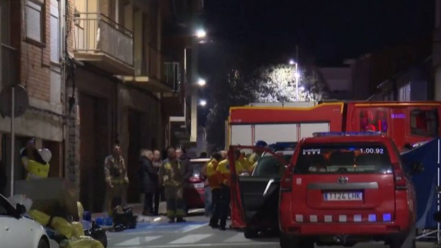 Tragedia en España: cinco adolescentes murieron en voraz incendio en el depósito de un edificio en Manlleu, Barcelona