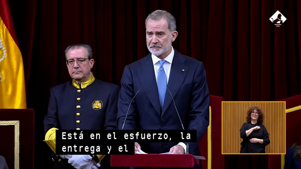 El Rey defiende que "la mejor manera de conmemorar la Constitución es cumplirla" y respetar a las instituciones