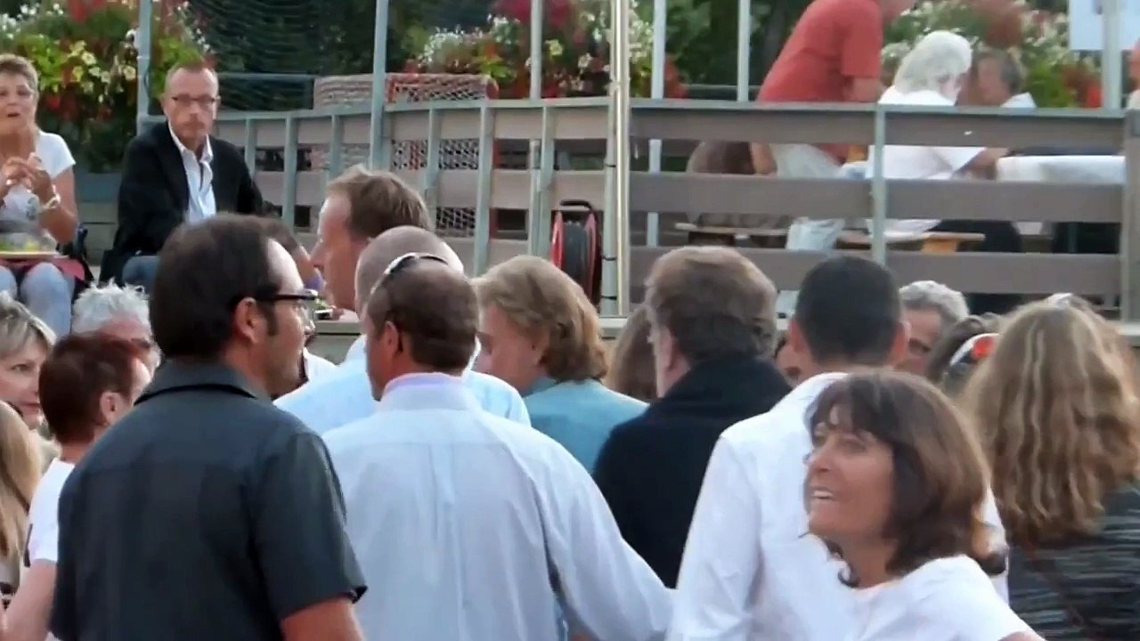 2013 – Johnny Hallyday – Salaud, on t'aime : repas de fin de tournage (31 juillet)